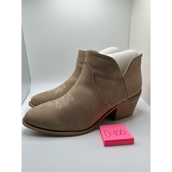 CUSHIONAIRE Women's Rodeo Western Ankle Boot +Memory Foam 8 WIDE TAN - Picture 3 of 7